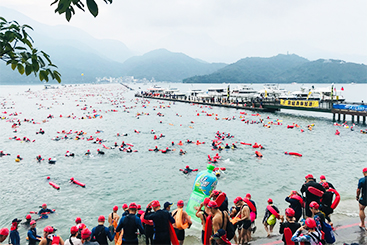 🏊 二日遊 🏊 2024日月潭萬人泳渡 • 猫囒山眺望日月潭，住宿伊達邵