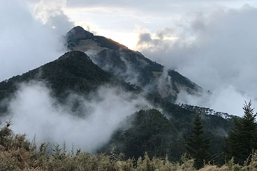 《雪山山脈》武陵二秀之桃山、喀拉業兩天兩夜