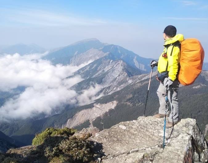 《南橫三星》庫哈諾辛山、塔關山、關山嶺山兩天兩夜 - 高雄出發